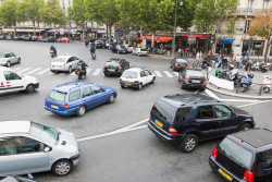 Circulation Paris : 90 € d’amende pour encombrement d’un carrefour