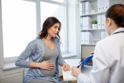 La patiente doit être informée des risques liés à l’accouchement naturel