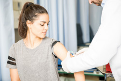 L’Inserm cherche des volontaires pour tester les vaccins Covid