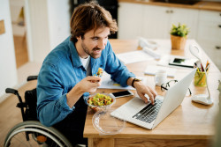 L’employeur a-t-il le droit de supprimer les tickets restaurant de ses salariés en télétravail ?