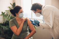 La CNIL donne son accord pour l’envoi aux médecins traitants de la liste des patients non-vaccinés
