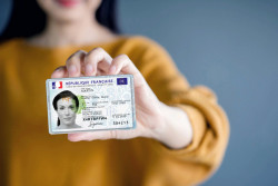 La nouvelle carte d'identité se généralise partout en France ce lundi 2 août