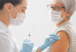 Covid-19 : l’Agence européenne des médicaments approuve le vaccin Moderna pour la 3e dose
