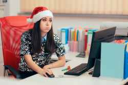 Noël : l’employeur peut-il obliger un salarié à travailler ?