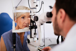 Les orthoptistes peuvent prescrire des lunettes de vue ou des lentilles