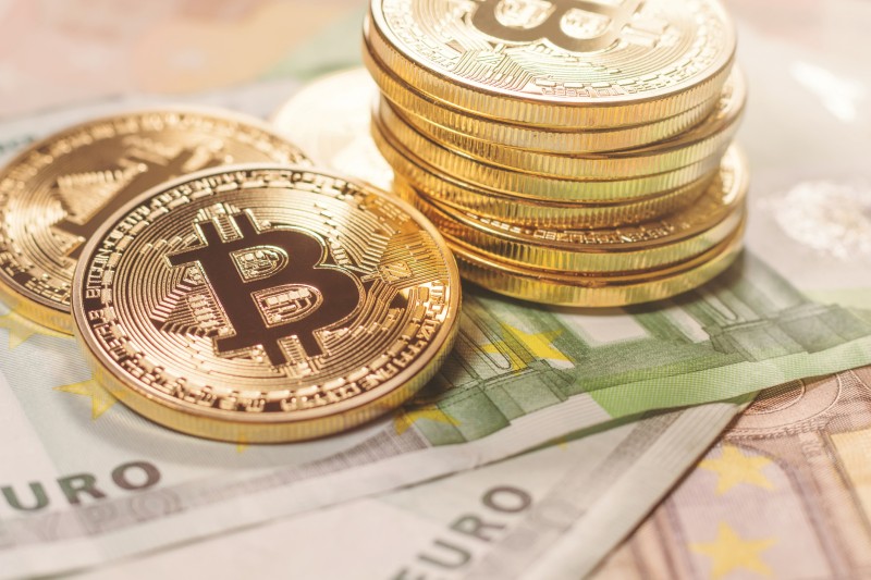 Cryptomonnaies : la Banque de France préconise de mieux les encadrer