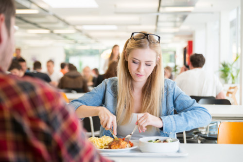 Les étudiants non boursiers peuvent-ils profiter du repas CROUS à 1 € ?
