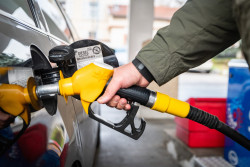 Pénurie de carburants : où trouver de l’essence sur l’autoroute de vos vacances ?