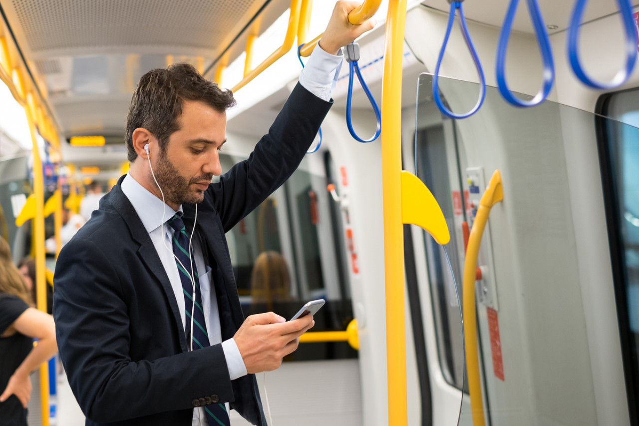 Abonnement TER, métro, Pass Navigo : votre employeur prend-il en charge le transport ?