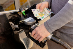 Carburants : pourquoi les prix à la pompe ont-ils flambé ?