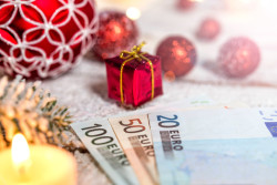 Noël 2023 : devez-vous déclarer vos cadeaux aux impôts ?