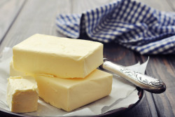 Trop d’eau, pas assez de sel… La répression des fraudes épingle la filière du beurre