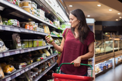 Shrinkflation : les supermarchés bientôt obligés d’informer leurs clients