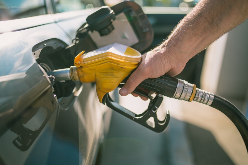 Prix des carburants en forte augmentation à cause des hausses des taxes et des marges des distributeurs en 2018 selon la CLCV