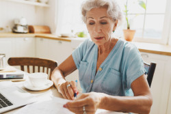 Cumuler retraite et pension de réversion : conditions et plafonds