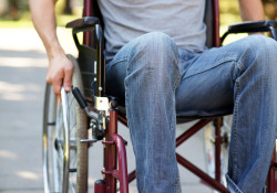 Allocation aux adultes handicapés : quelle maladie permet de toucher l’AAH ?