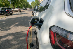 Bonus écologique renforcé : jusqu’à 5 200 € d’aide pour les voitures électriques fabriquées en Europe