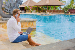 Vacances d’été 2026 : êtes-vous obligé de rester joignable ?