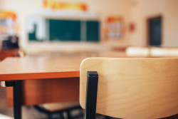 Absentéisme scolaire : les risques en cas départ en vacances