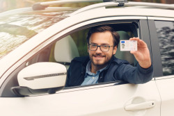 Permis de conduire&nbsp;: doit-on signaler un changement d’adresse&nbsp;?