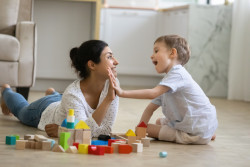 Congés payés assistante maternelle : le paiement en 2026