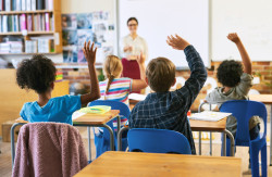 Calendrier Scolaire 2027-2028 : dates des vacances par zone