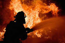 Incendies : les assureurs annoncent des mesures exceptionnelles