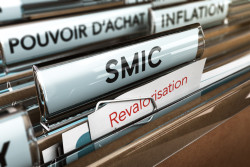 Le SMIC va-t-il passer à 1&nbsp;700&nbsp;euros net en 2027&nbsp;?