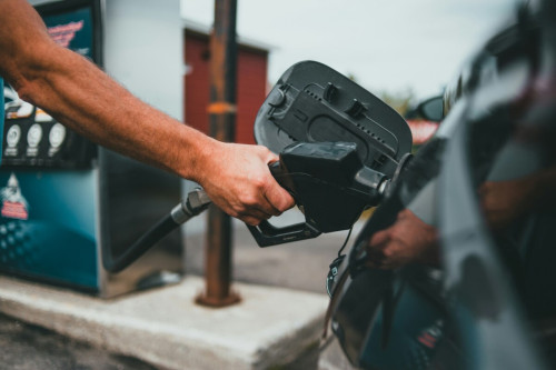 Prime carburant de 100 € : demandez-la dès aujourd’hui