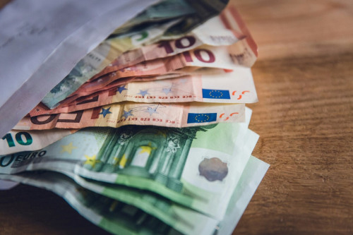 Prime carburant : quels salariés peuvent toucher cette aide ?