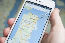 Télécharger une carte ou un plan depuis Google Maps sur son téléphone avant de partir en voyage à l’étranger