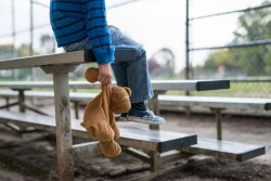 Protection de l’enfance : pas d’âge limite pour protéger les enfants des viols dans la loi Schiappa