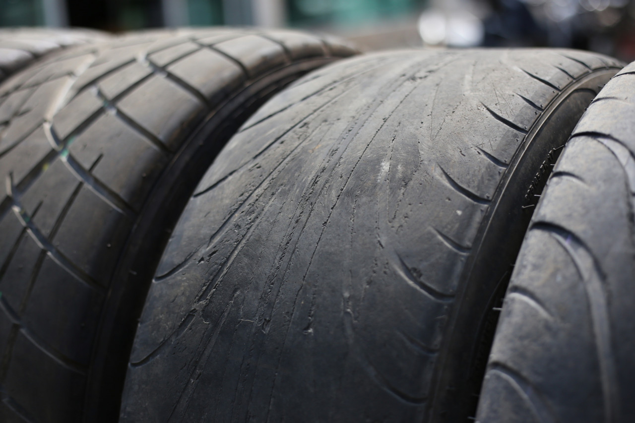 Comment se débarrasser de pneus usés ? 