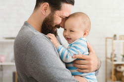 Congé paternité : quelles sont les conditions à respecter et qui est concerné ?