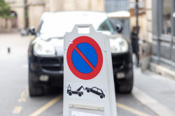 Amende pour stationnement interdit : que risquez-vous et comment la payer ?