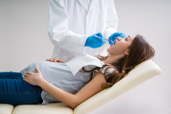 Rendez-vous gratuit chez le dentiste pendant votre grossesse