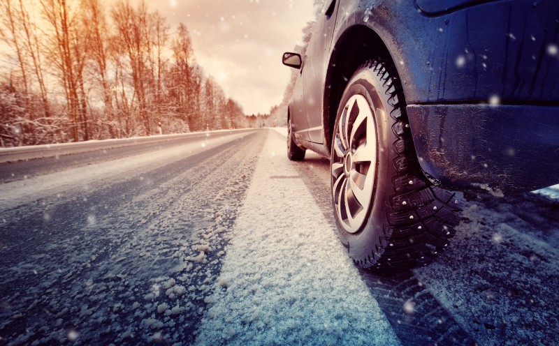 Adapter sa conduite et l’équipement de sa voiture en hiver : comment se préparer ?