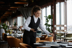 À quel âge peut-on travailler ? Les règles à connaître