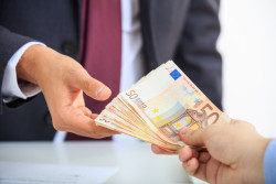 Don aux associations&nbsp;: combien déduire de vos impôts en 2026&nbsp;?