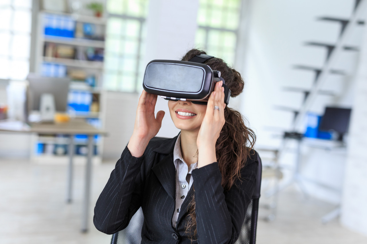 S’entrainer pour un entretien d’embauche en réalité virtuelle avec Pôle Emploi